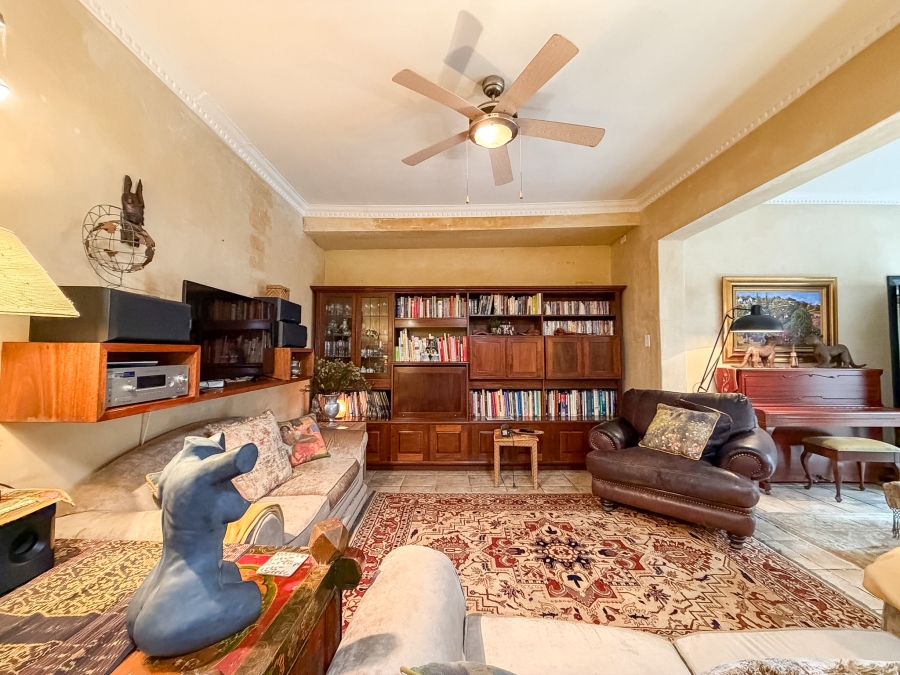 4 Bedroom Property for Sale in Bantry Bay Western Cape